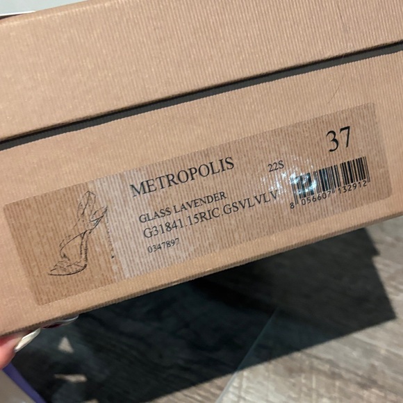 Gianvito Rossi Metropolis Heels - Picture 8 of 9